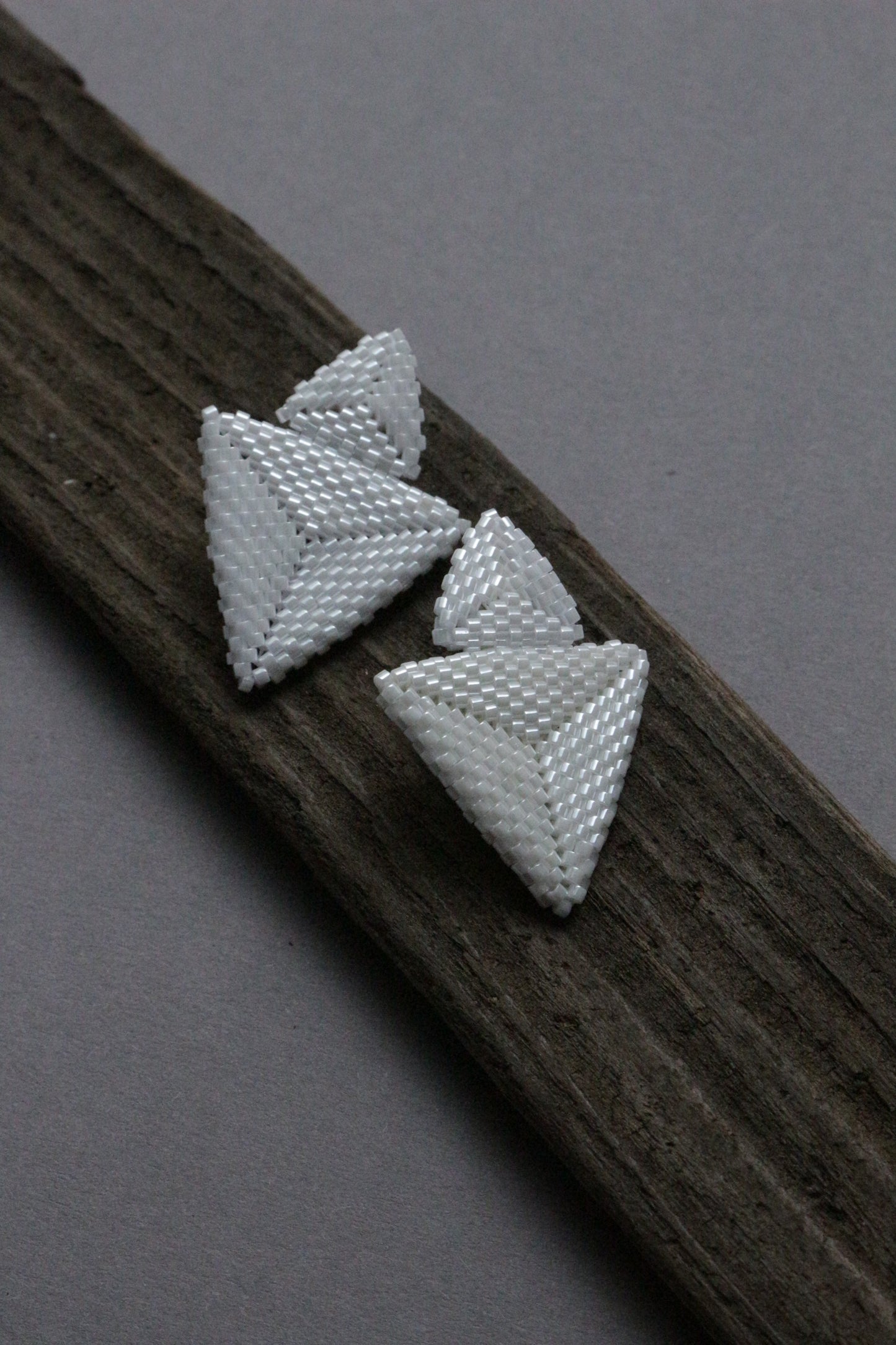 White shimmering Earrings