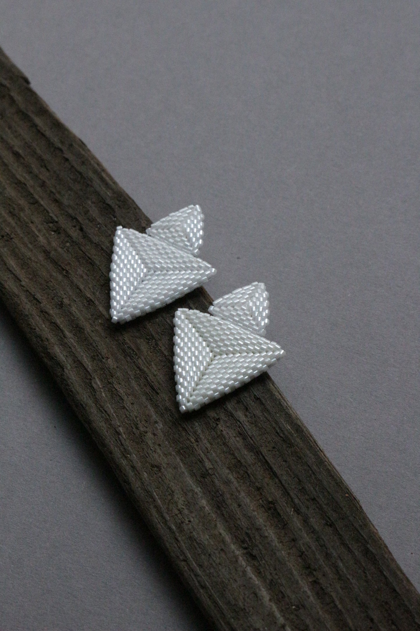 White shimmering Earrings
