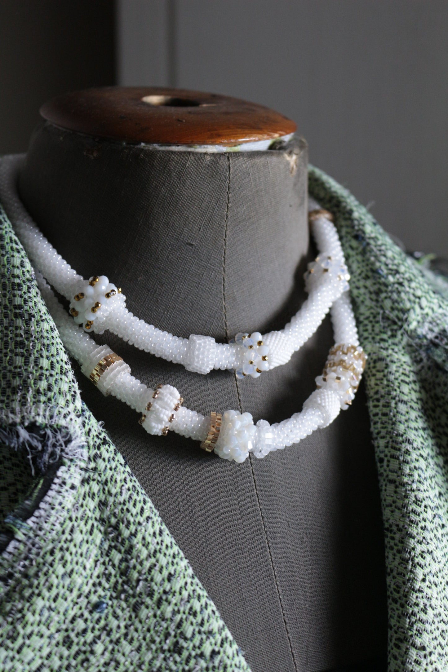 White necklace