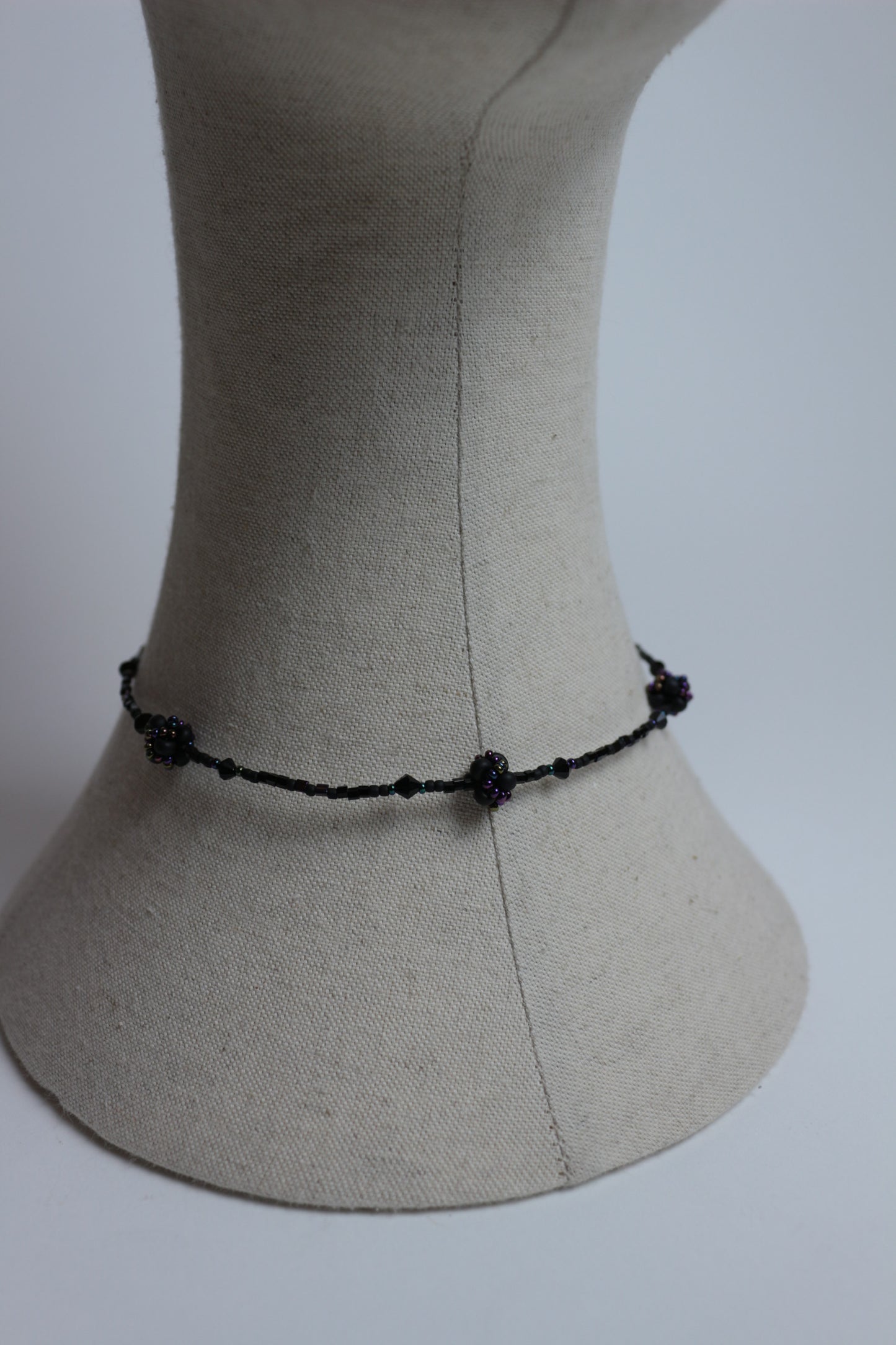 Choker with small beaded elements