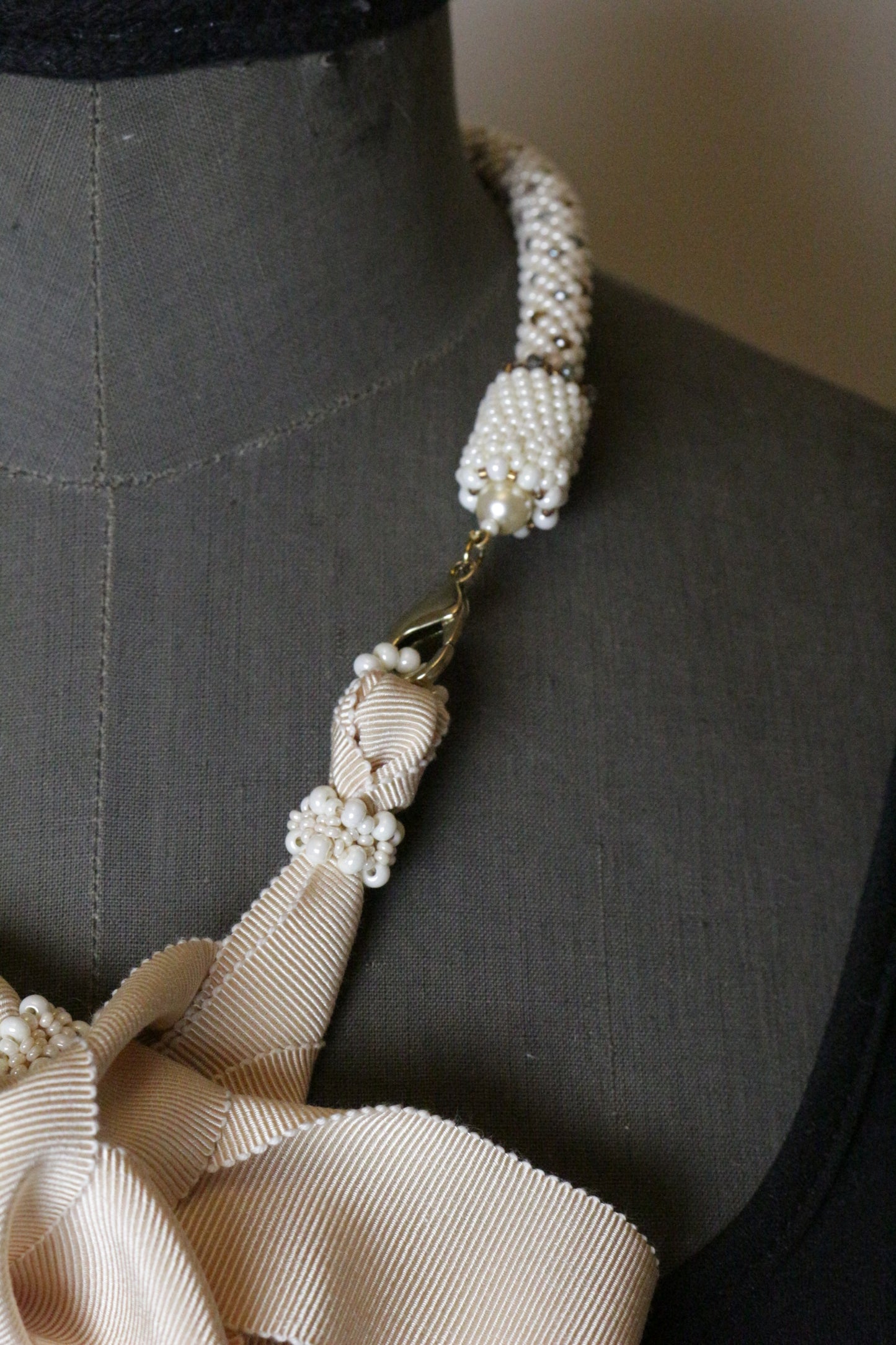 Beige Necklace with ribbon