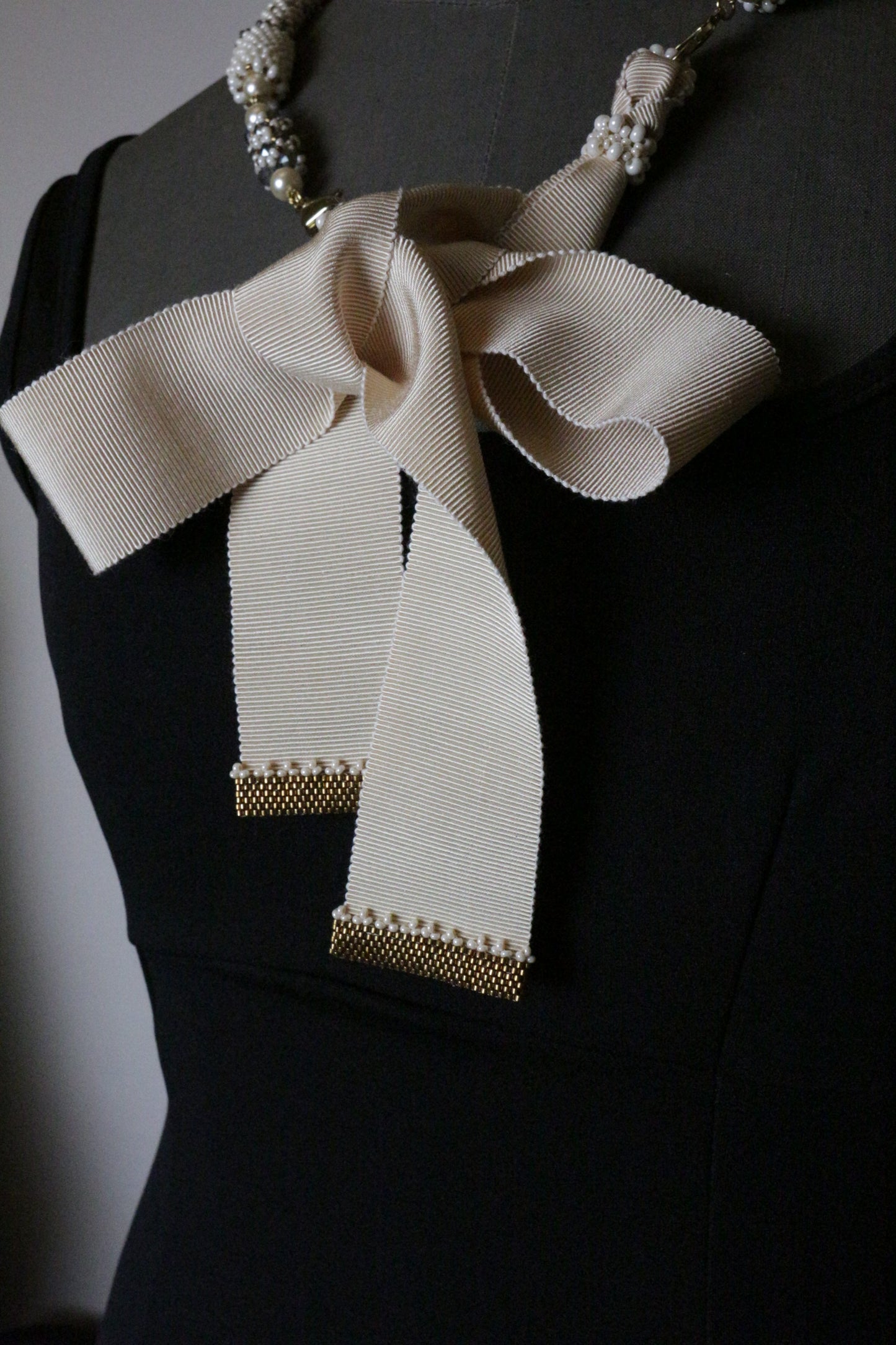 Beige Necklace with ribbon