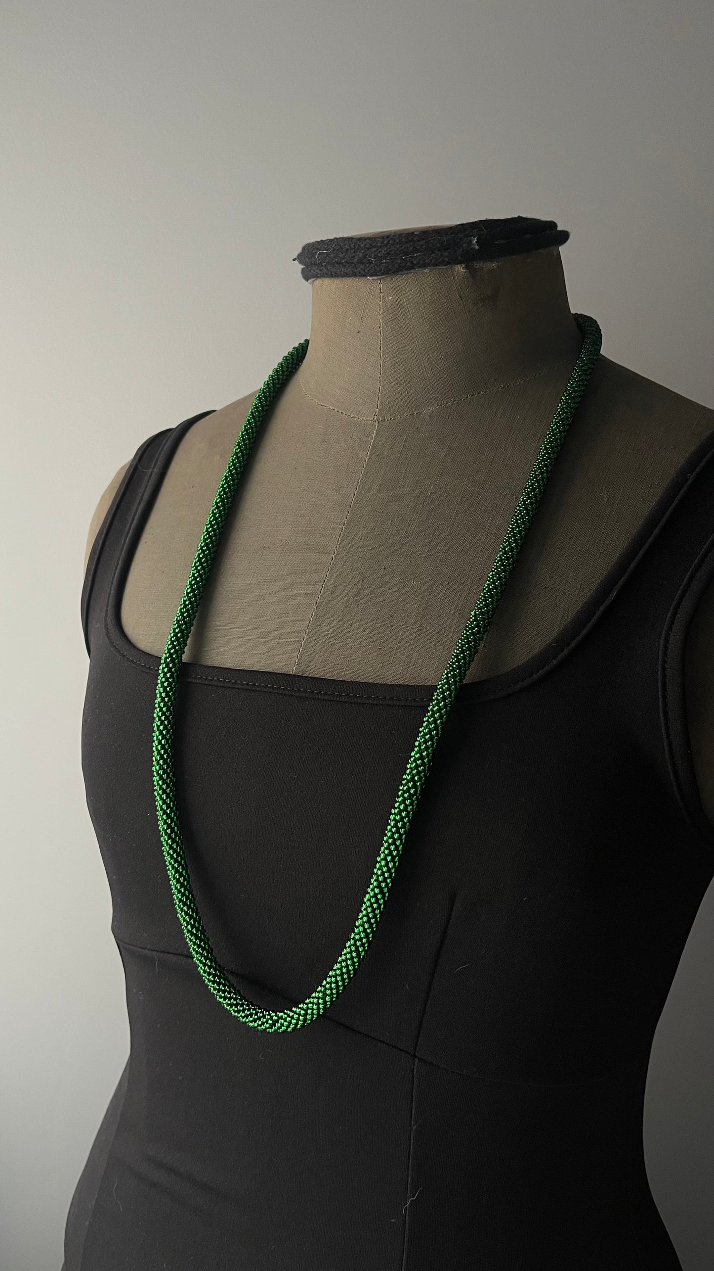Emerald green double choker